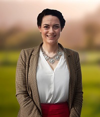 Victoria Bewley, Douglas Home Co